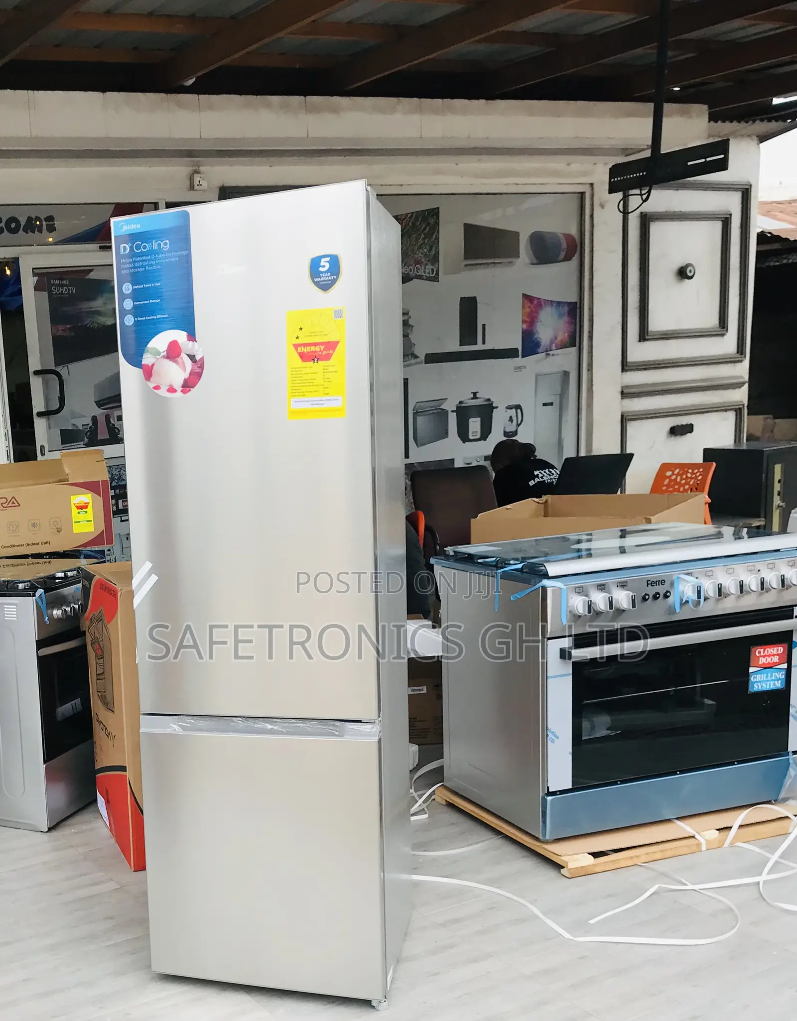 Available Best 262 Liters Doubledoor Bottom Mount Midea