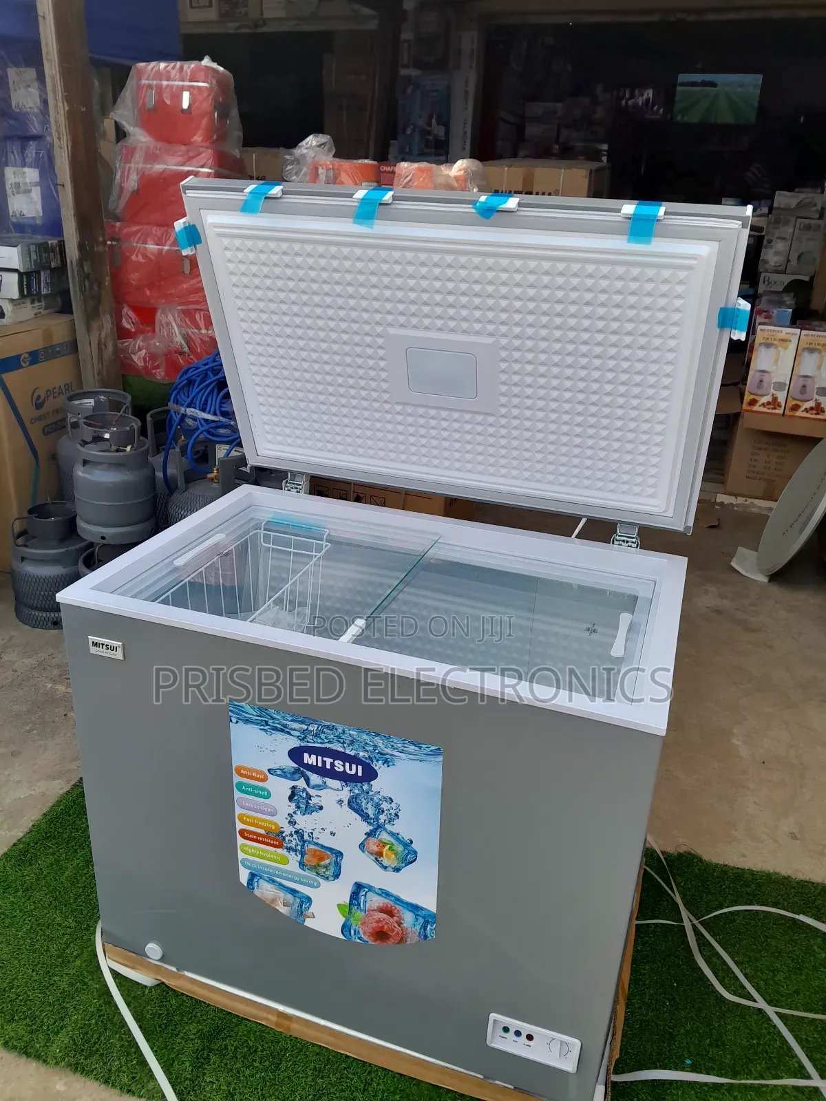 *Mitsui Durable Chest Freezer 230 Litres