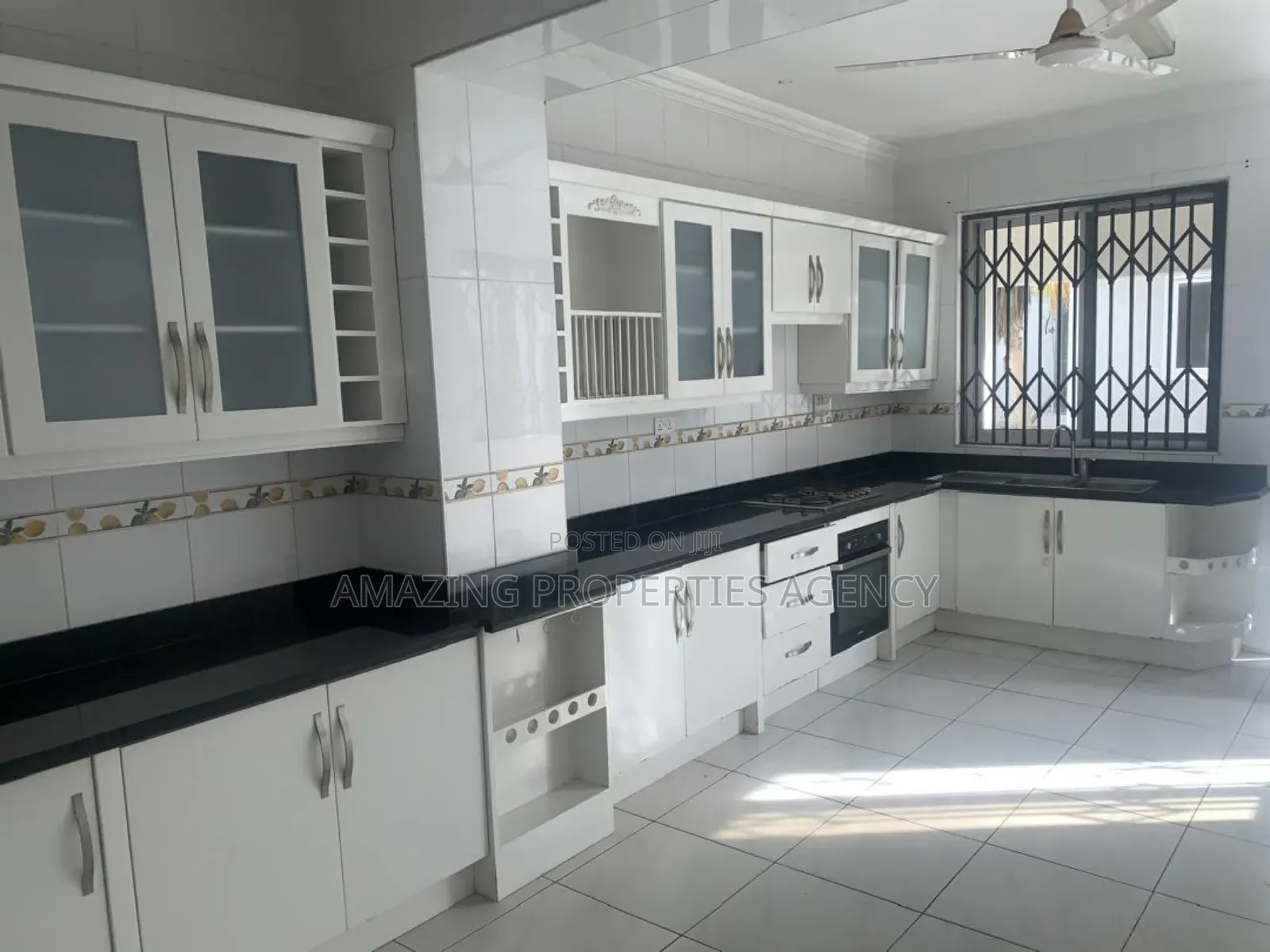 4bdrm House in Labone for rent