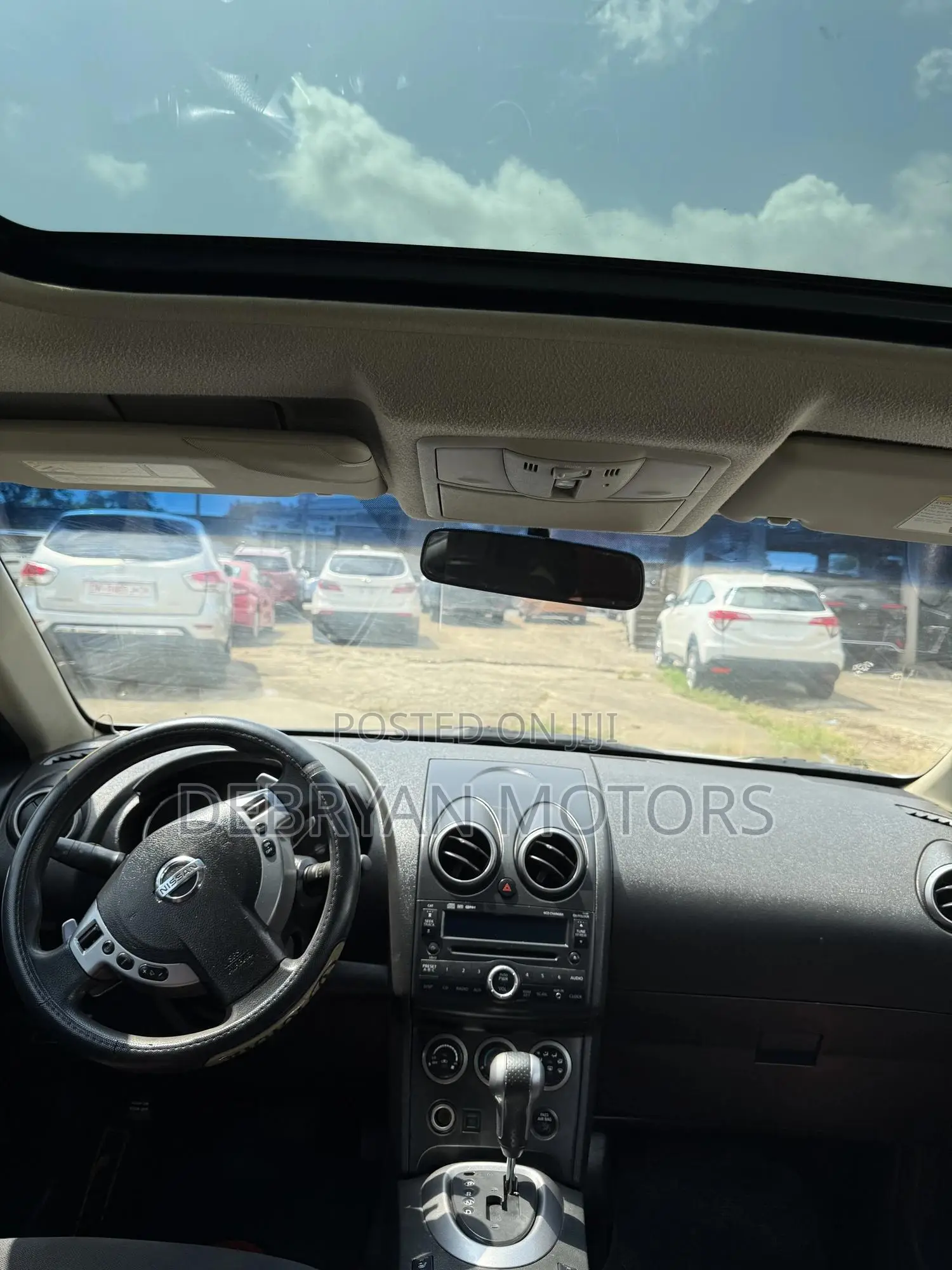 Nissan Rogue S AWD 2009 White