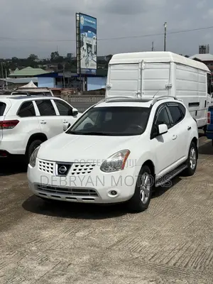 Nissan Rogue S AWD 2009 White