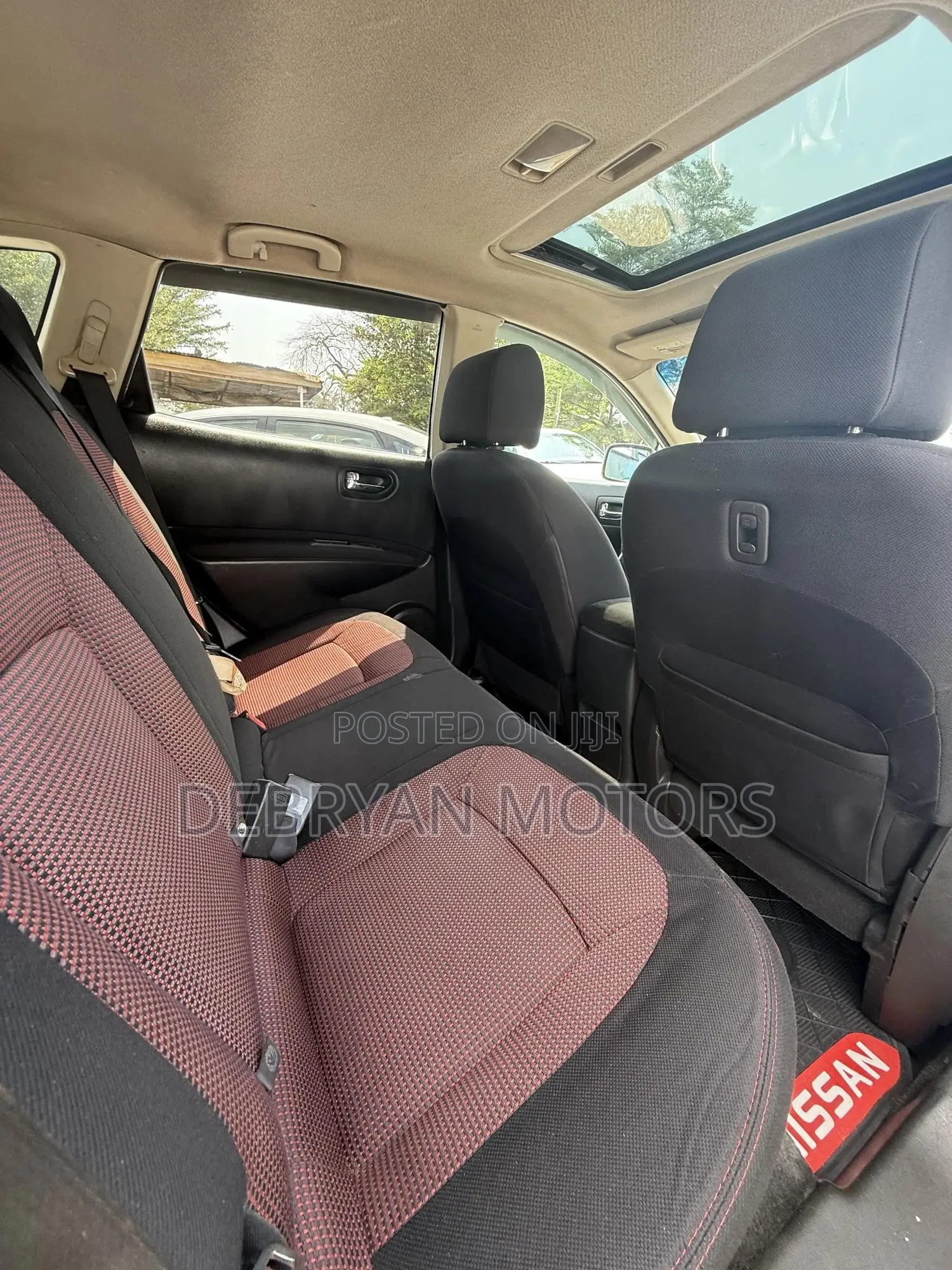 Nissan Rogue S AWD 2009 White