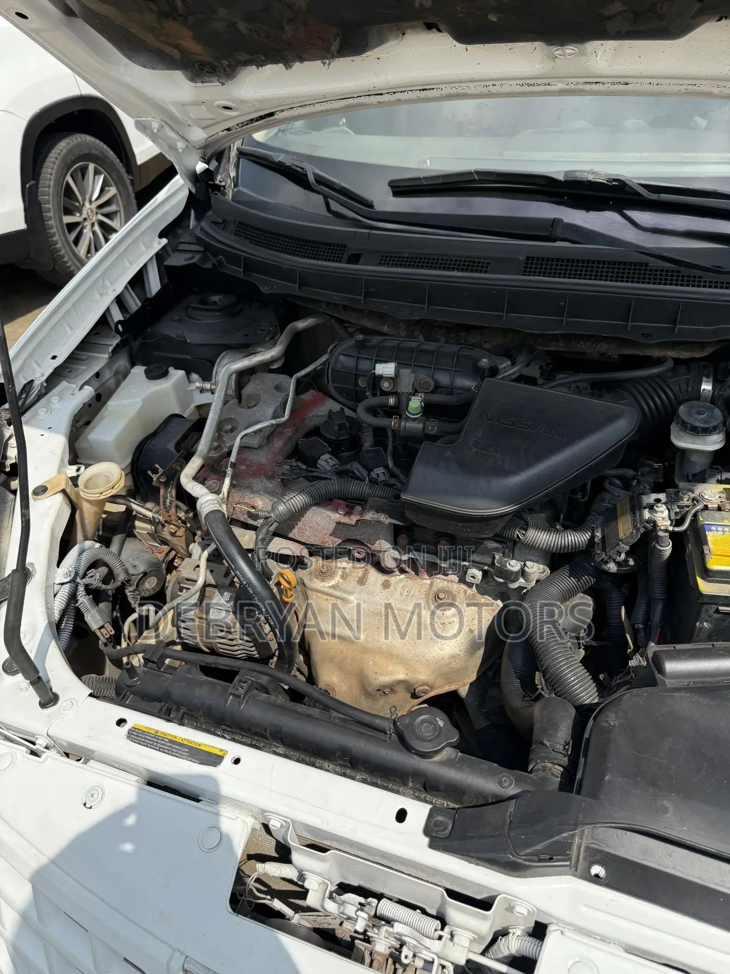 Nissan Rogue S AWD 2009 White