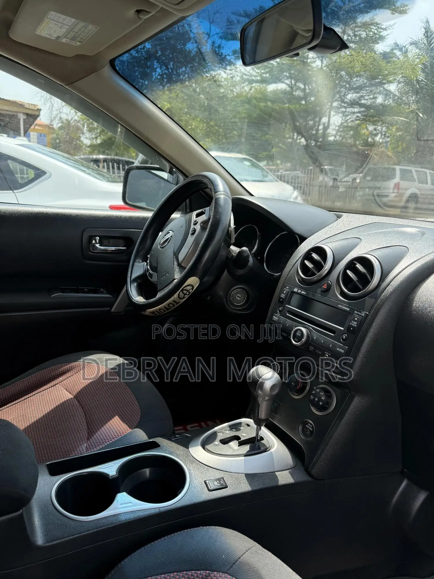 Nissan Rogue S AWD 2009 White