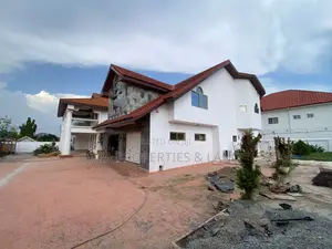5bdrm House in East Legon Trasacco, American House for rent