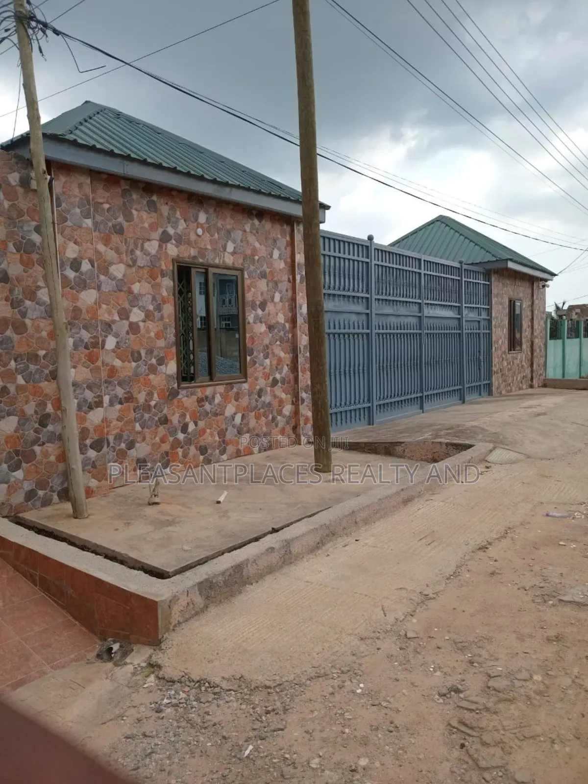 3bdrm Apartment in Pleasantplaces, Dome for rent