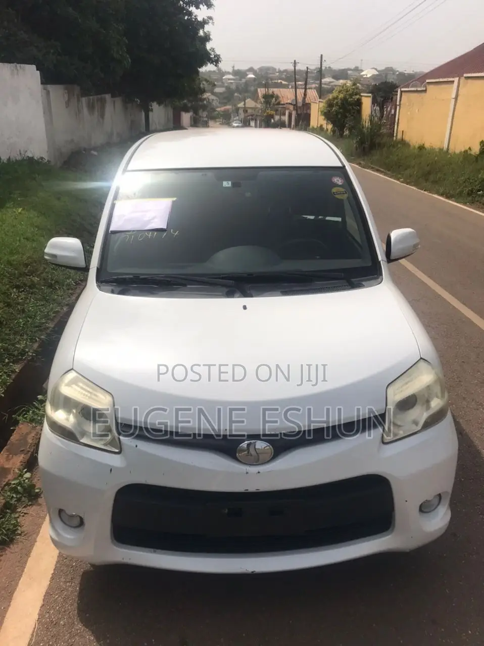 Toyota Sienta 2013 White