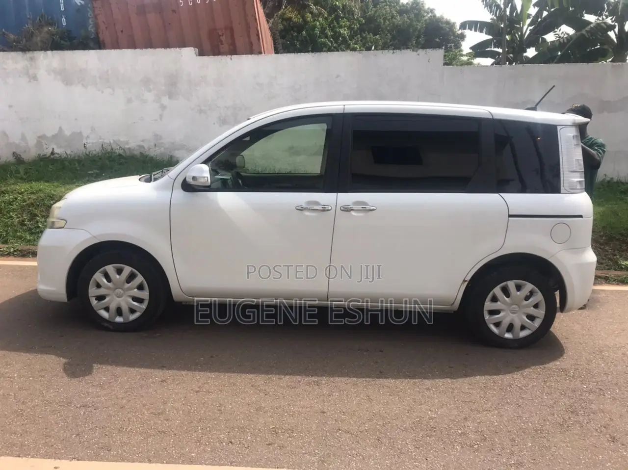 Toyota Sienta 2013 White