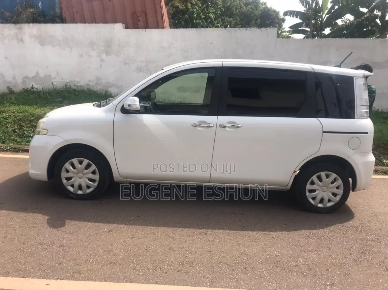 Toyota Sienta 2013 White