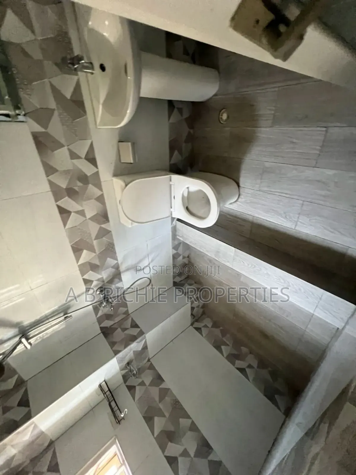 2bdrm Apartment in Ab Richie Properties, North Legon for rent