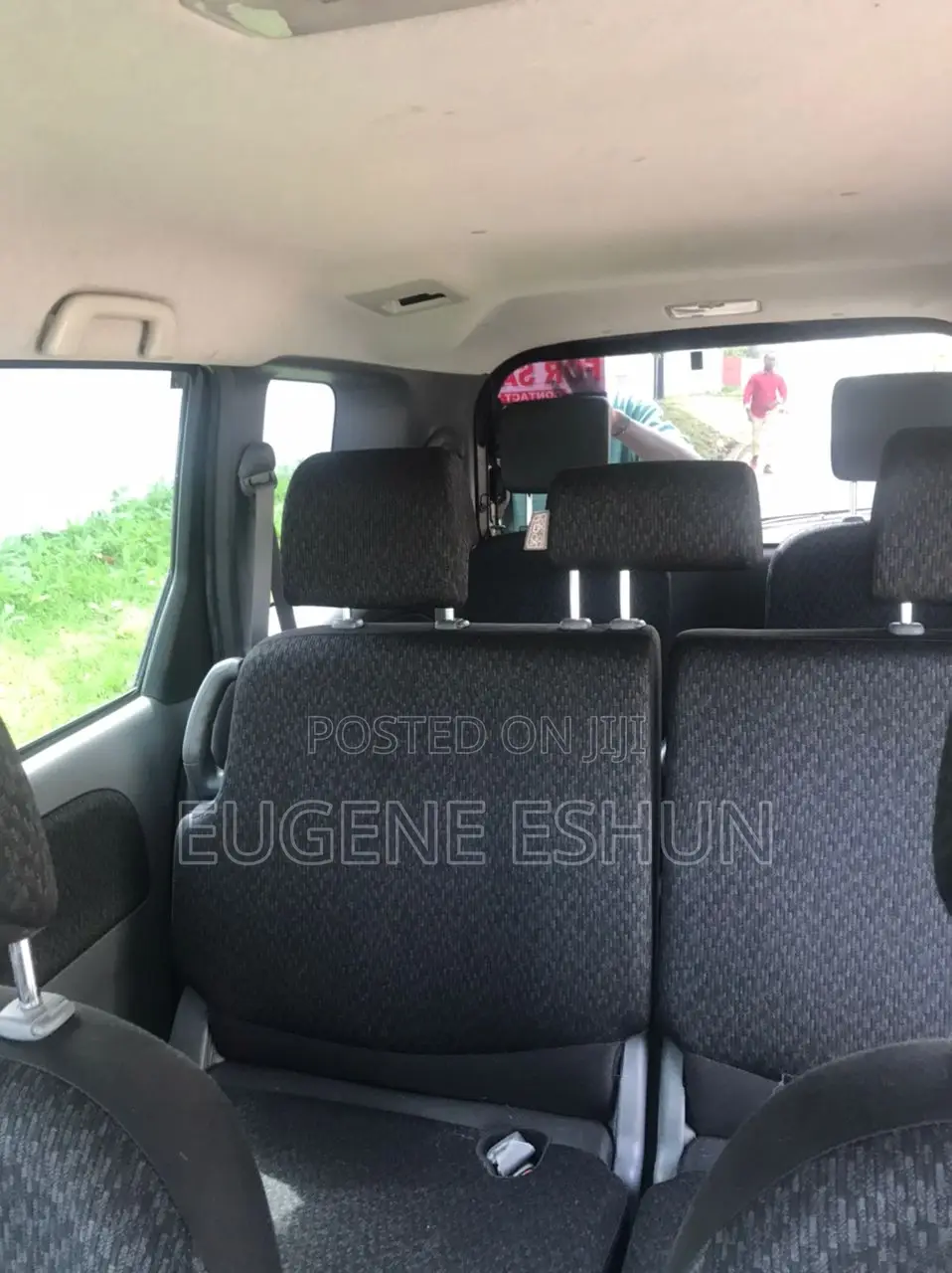 Toyota Sienta 2013 Burgundy