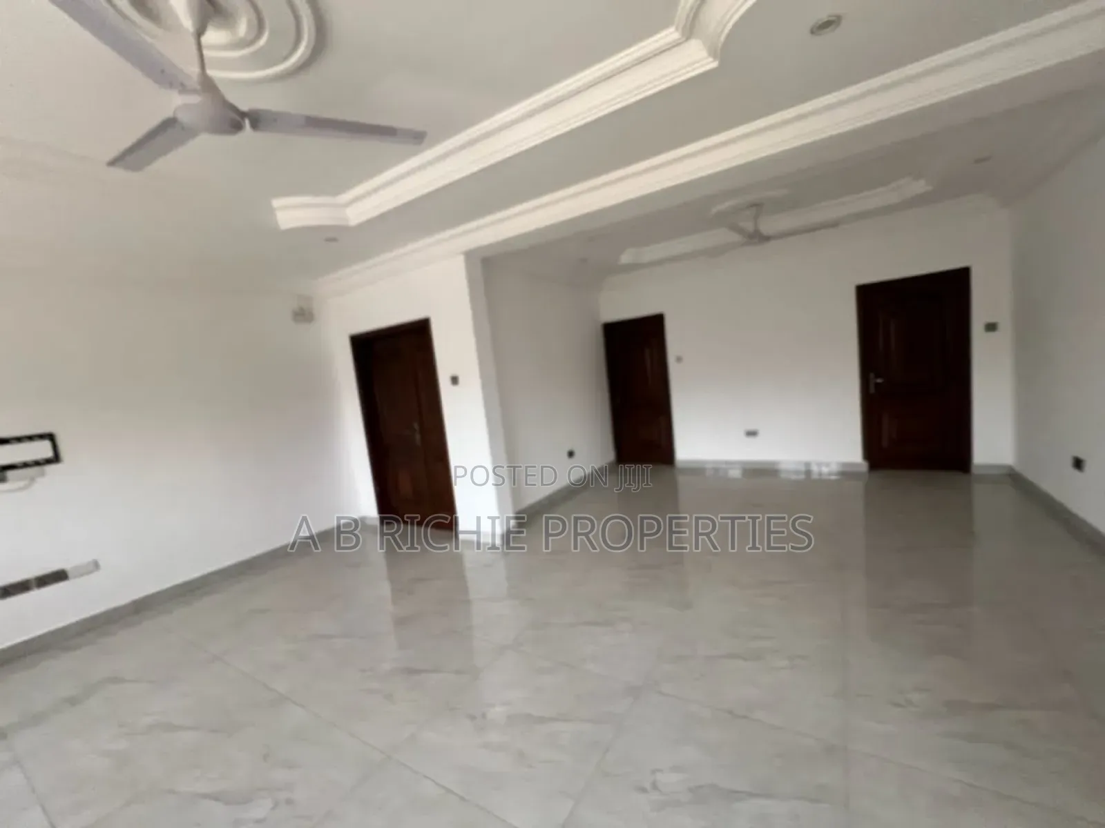 3bdrm Apartment in North Legon for rent