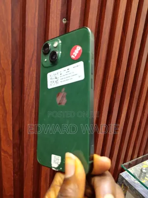 Apple iPhone 13 128 GB Green