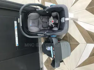 Uppababy Mesa New Born Baby Car Seat and Base