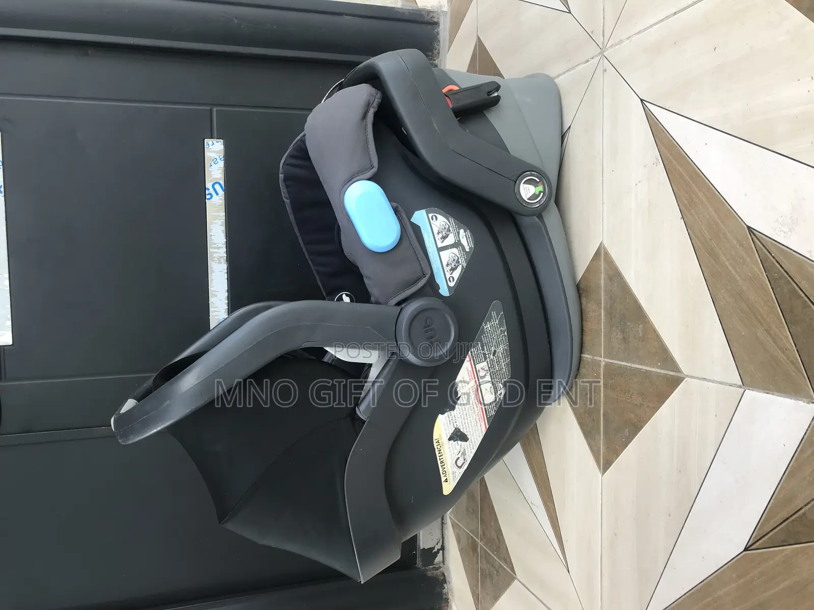 Uppababy Mesa New Born Baby Car Seat and Base