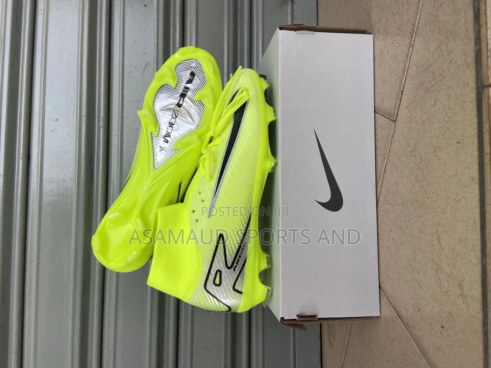 Original New Football Cleat Available at Cool Price