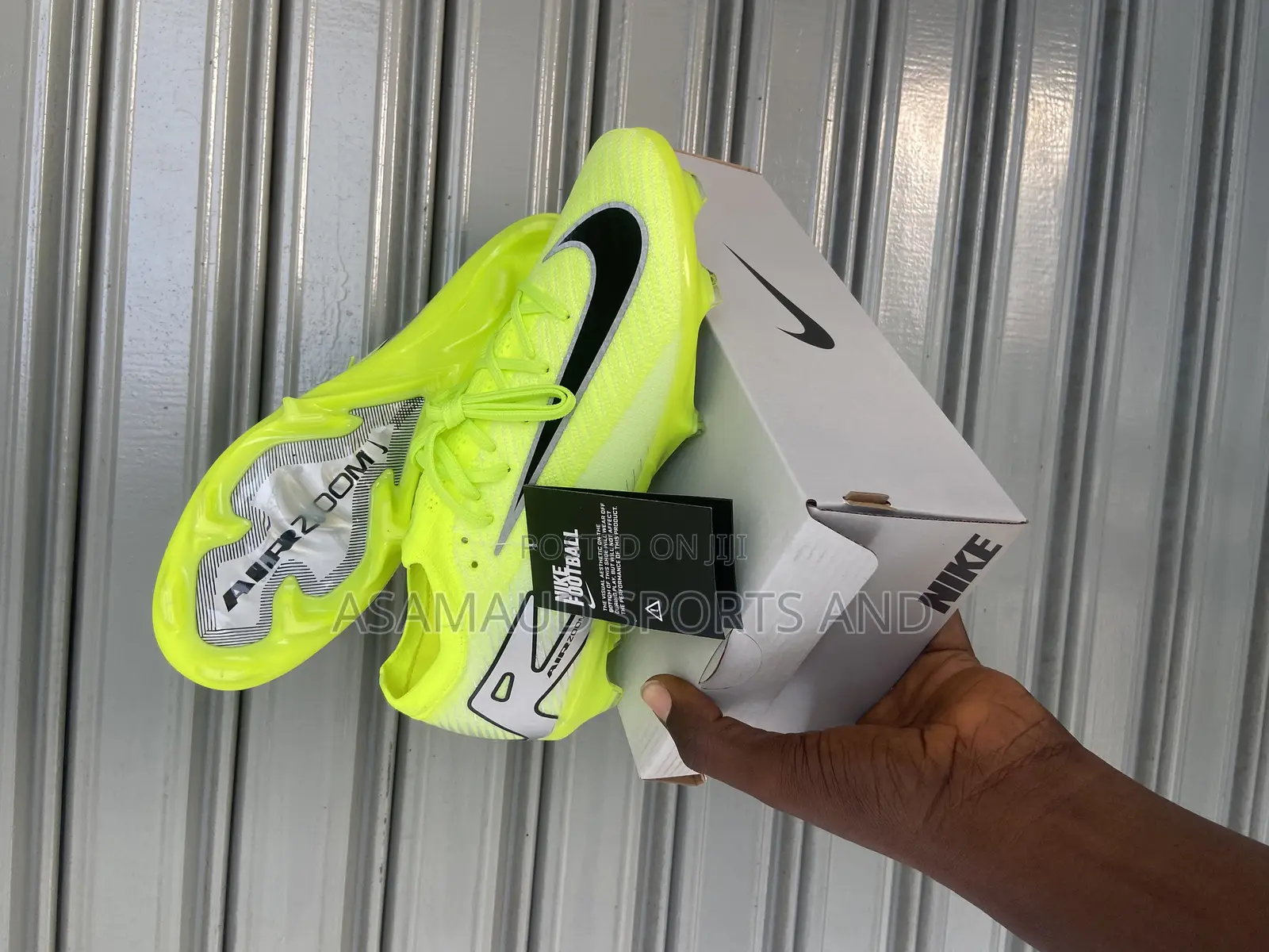 Original New Football Cleat Available at Cool Price