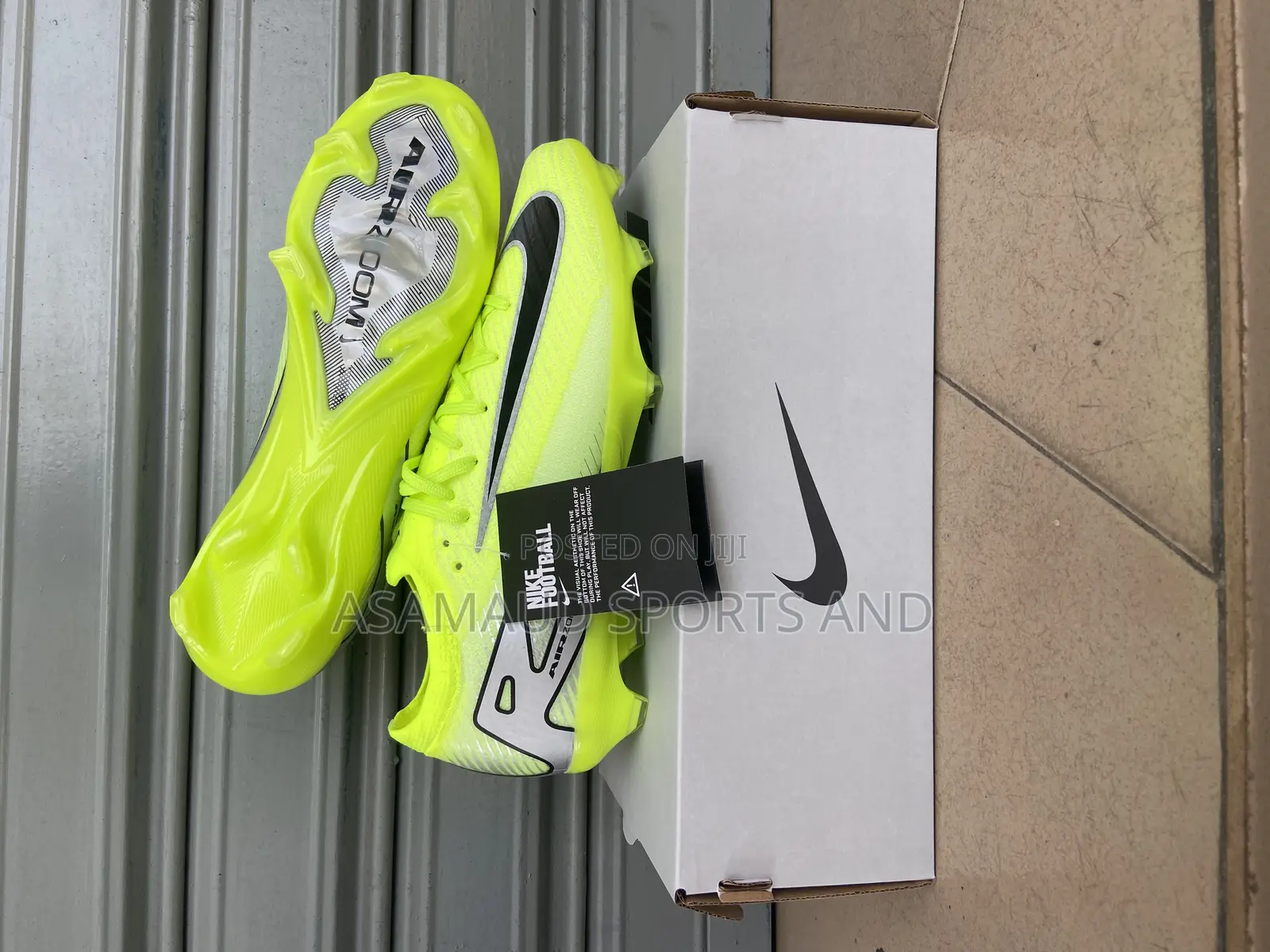 Original New Football Cleat Available at Cool Price