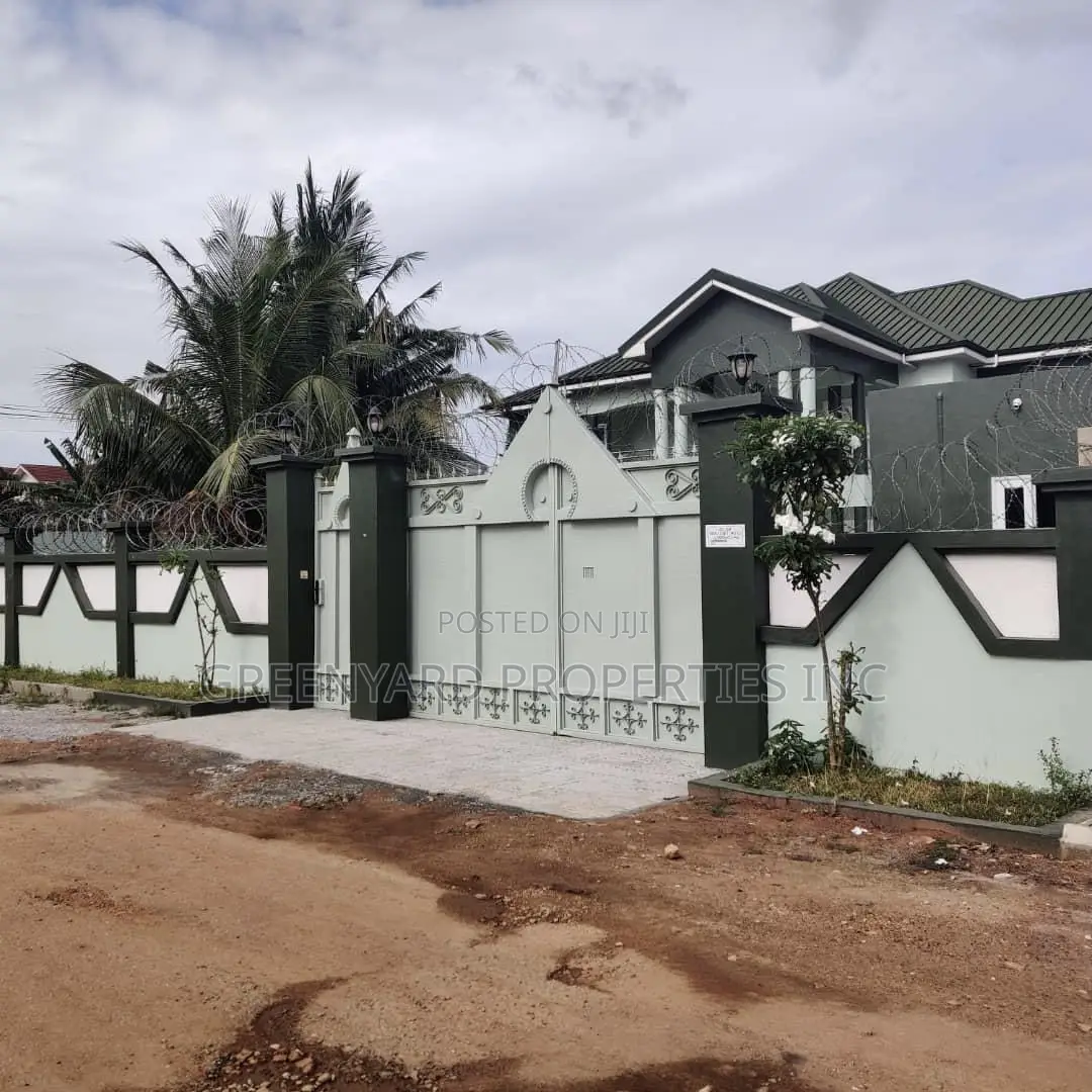 5bdrm House in A&C, East Legon for rent