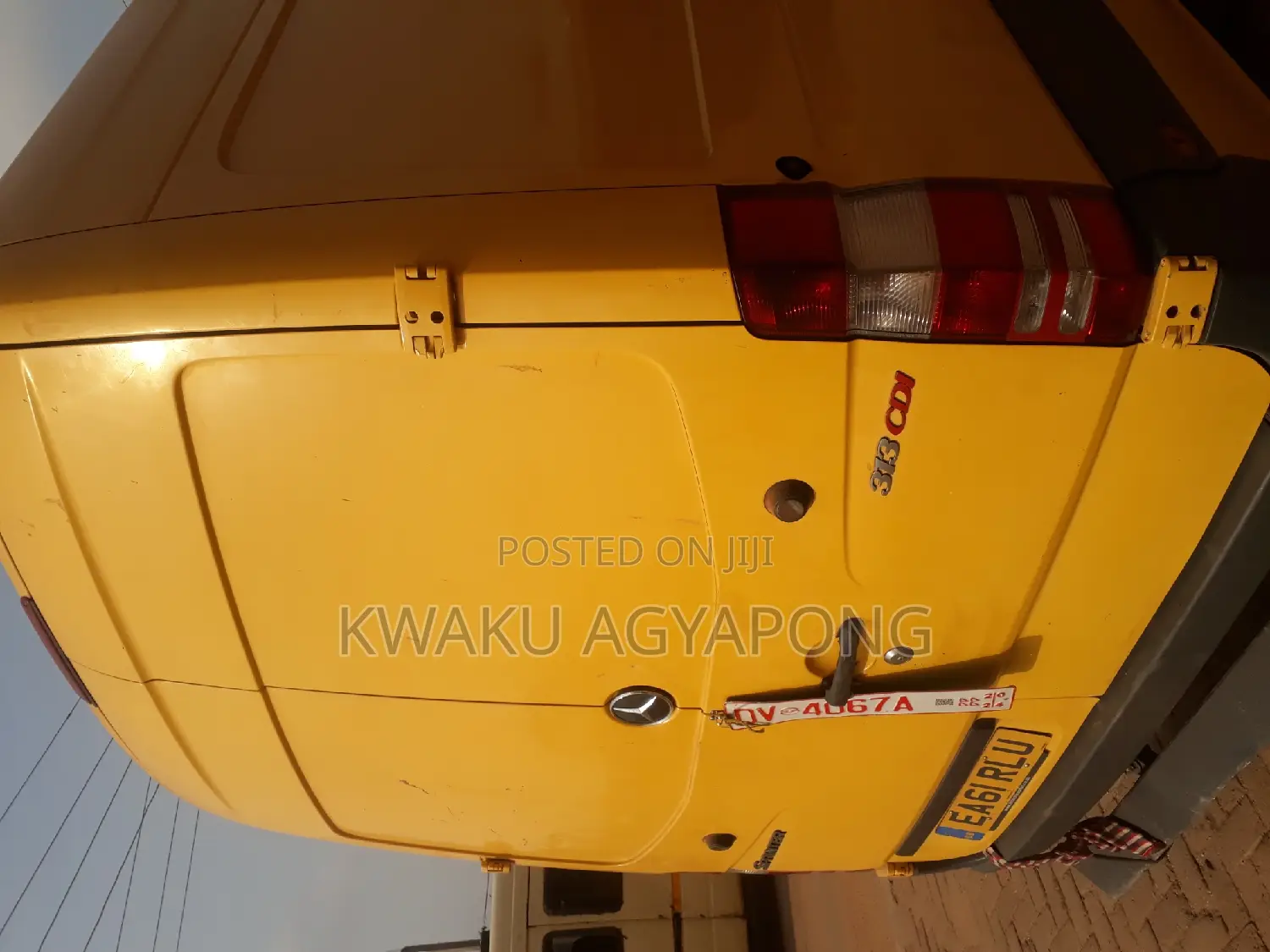 Mercedes-Benz Sprinter 2012 Yellow