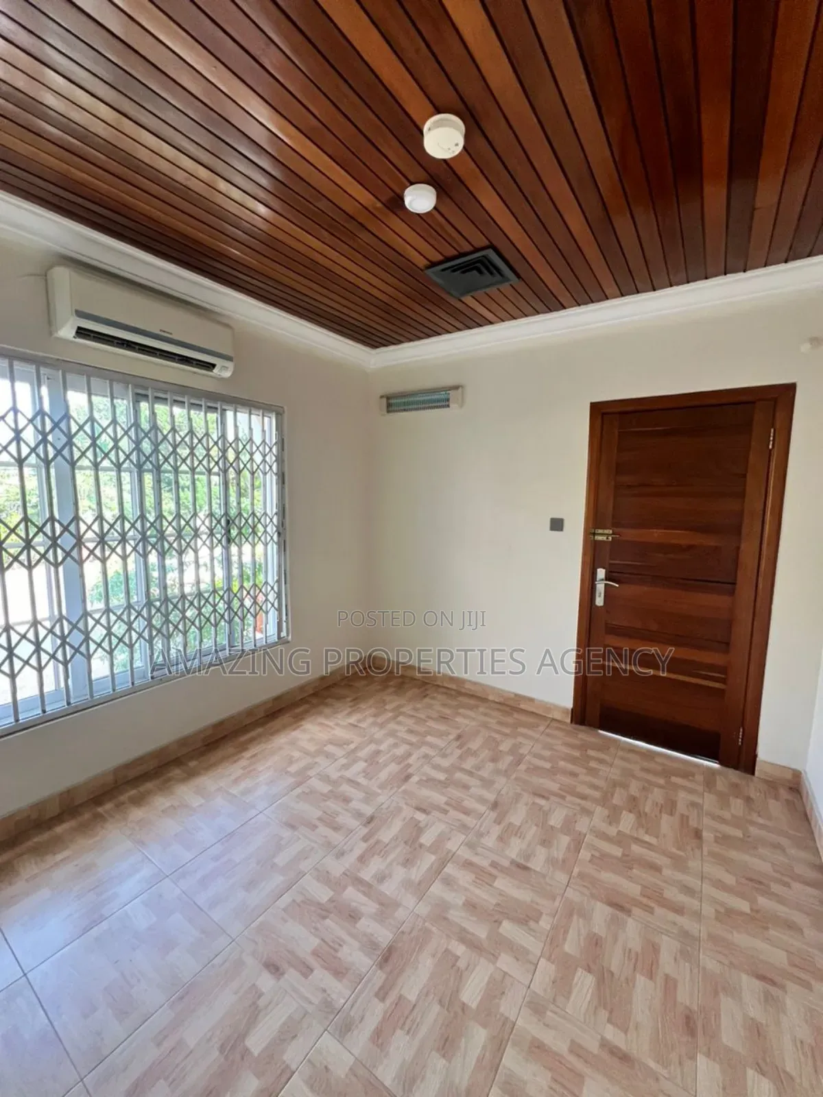 5bdrm House in Cantonments for rent