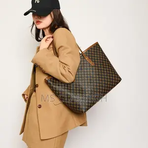 Women's Classic Handbag Shoulder Bag Large Capacity Tote Bag
