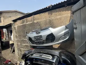 Hyundai Veloster Front Bumper (2011-2017)