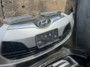 Hyundai Veloster Front Bumper (2011-2017)