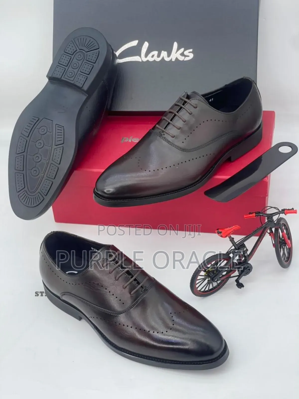 Timeless Clarks Black Derby Dress Shoes