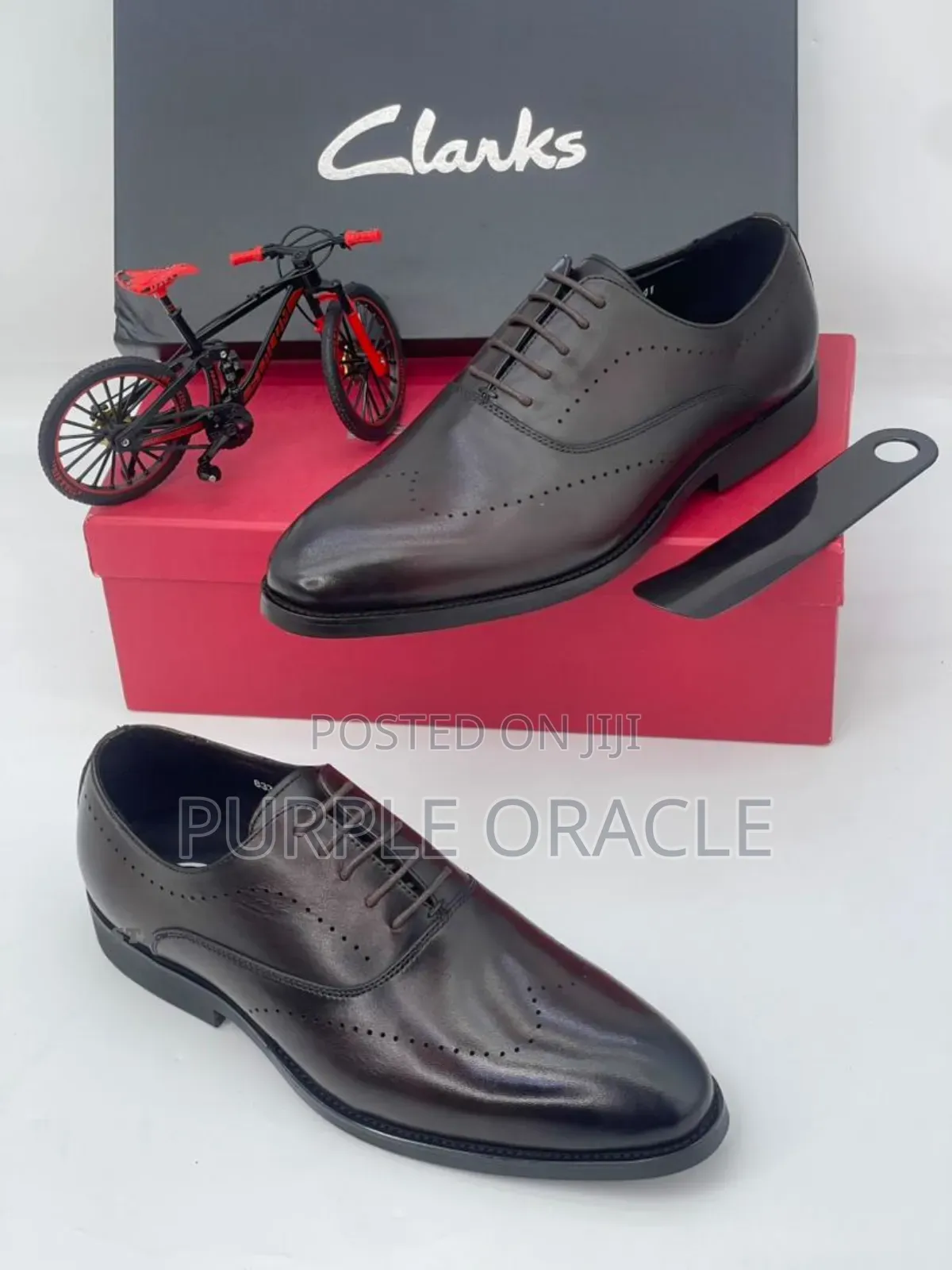 Timeless Clarks Black Derby Dress Shoes