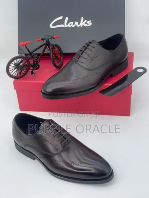 Timeless Clarks Black Derby Dress Shoes