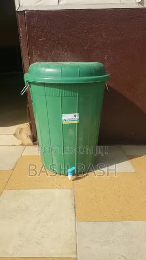 Veronica Bucket With Stand (Complete Set) - We Deliver Anyway