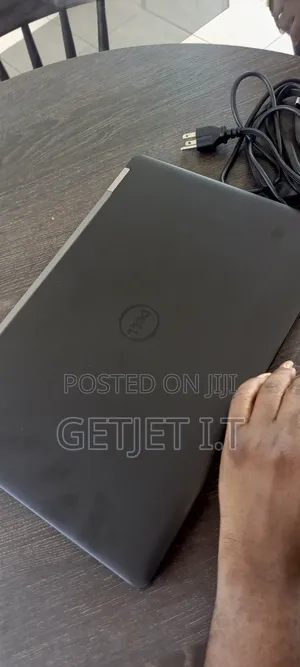 New Laptop Dell Latitude 5580 16GB Intel Core I7 SSD 256GB