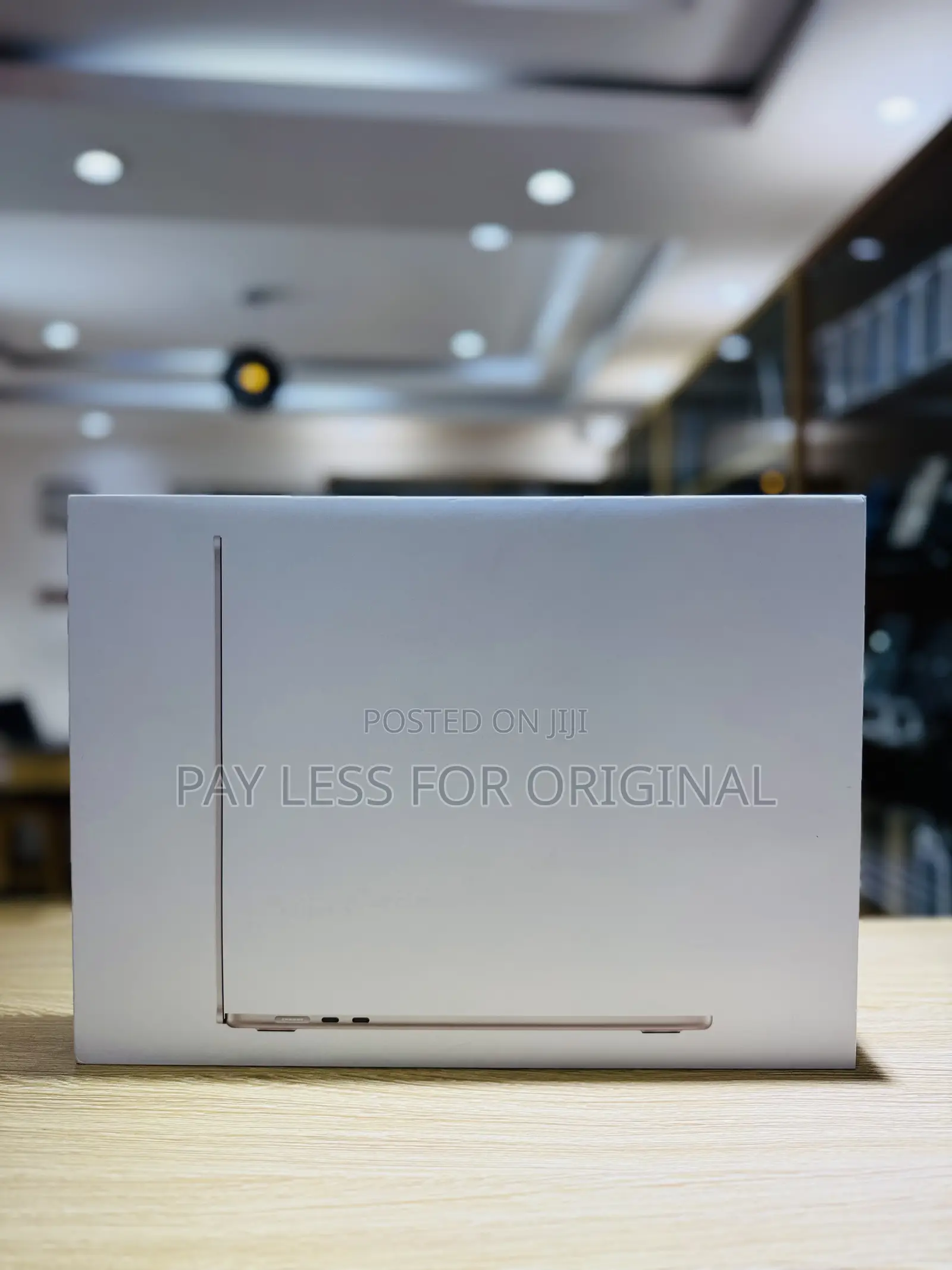 New Laptop Apple MacBook Air 2024 M3 15-inch 8GB Apple M3 SSD 256GB