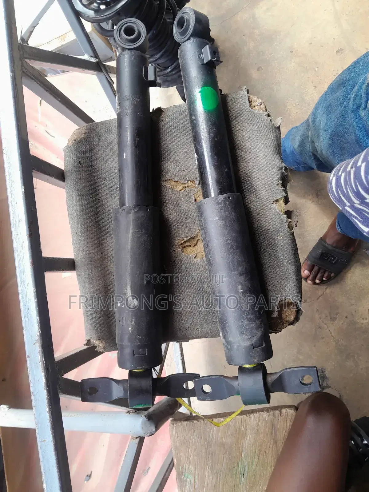Kia Carnival 2019 to 2023 Back Shocks Absorbers
