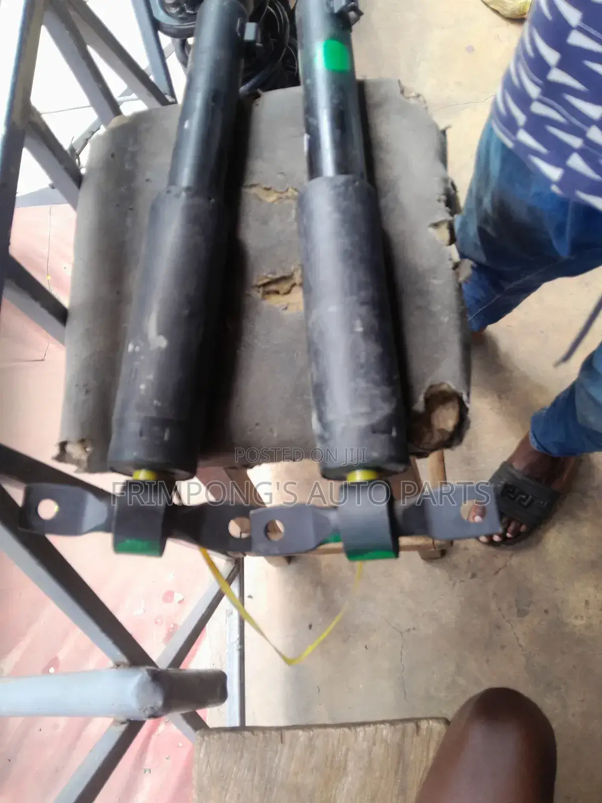Kia Carnival 2019 to 2023 Back Shocks Absorbers