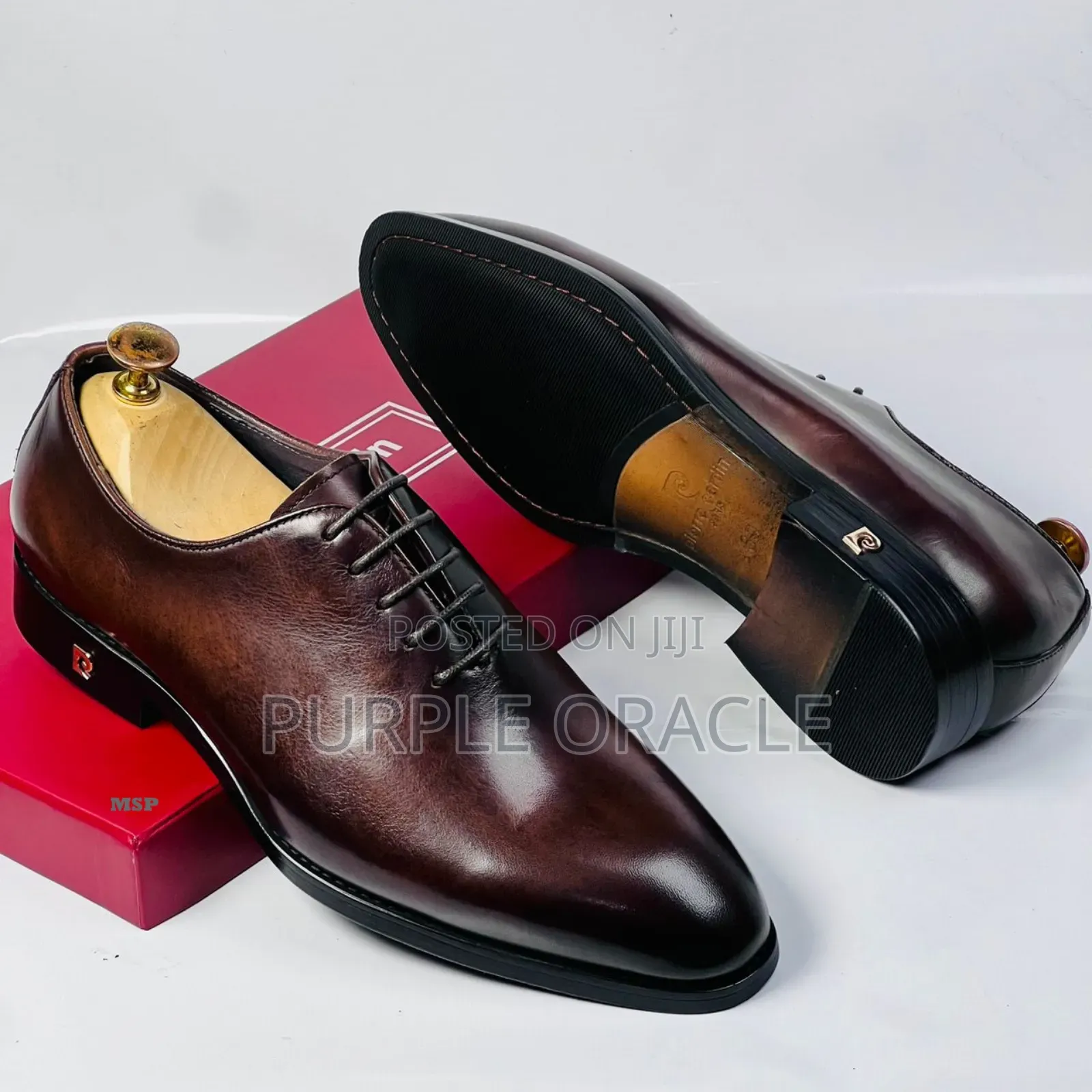 Pierre Cardin's Perfect Balance of Style and Functionality