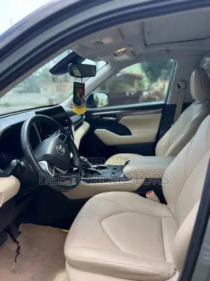 Toyota Highlander Limited FWD 2023 Blue
