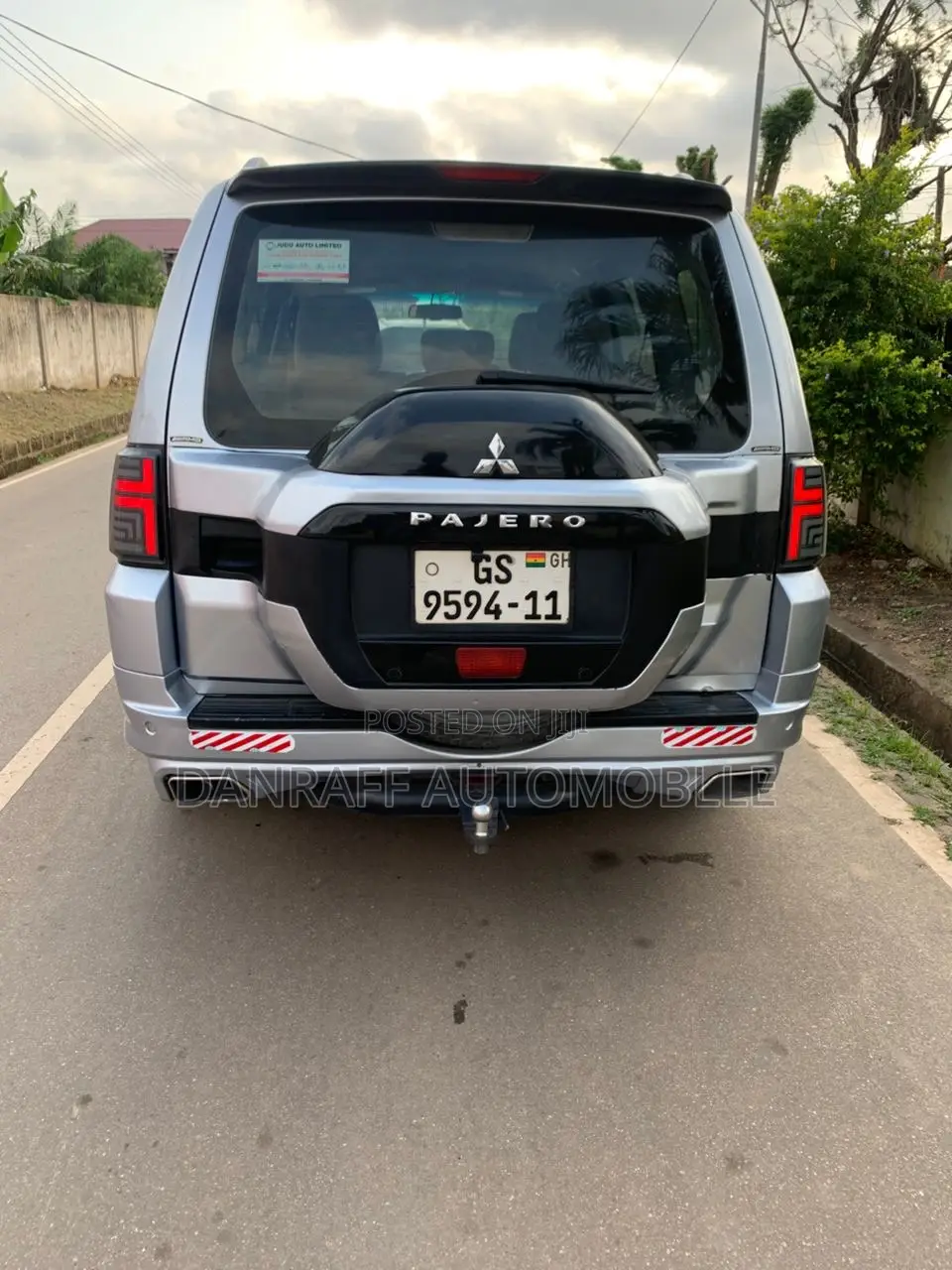 Mitsubishi Pajero 3.2 Di-Dc GLS 2011 Silver