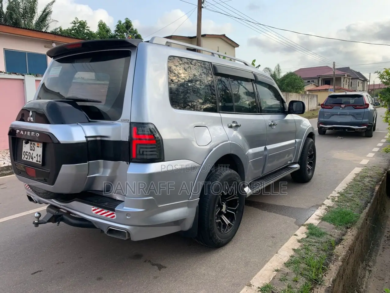 Mitsubishi Pajero 3.2 Di-Dc GLS 2011 Silver