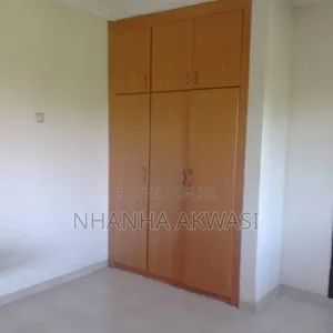 3bdrm Apartment in Lashibi 19, Tema Metropolitan for rent