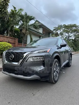 Photo - Nissan Rogue SV 2022 Gray
