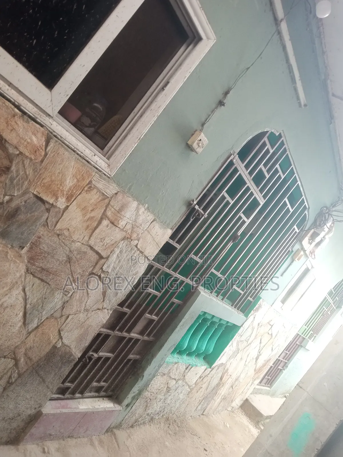 1bdrm Apartment in Chamber Self, Danfa for rent