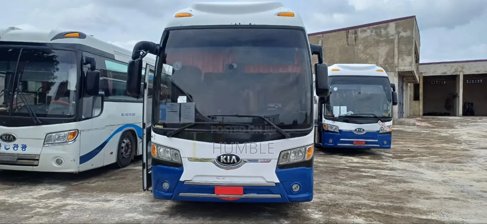 Kia Granbird 2011 White