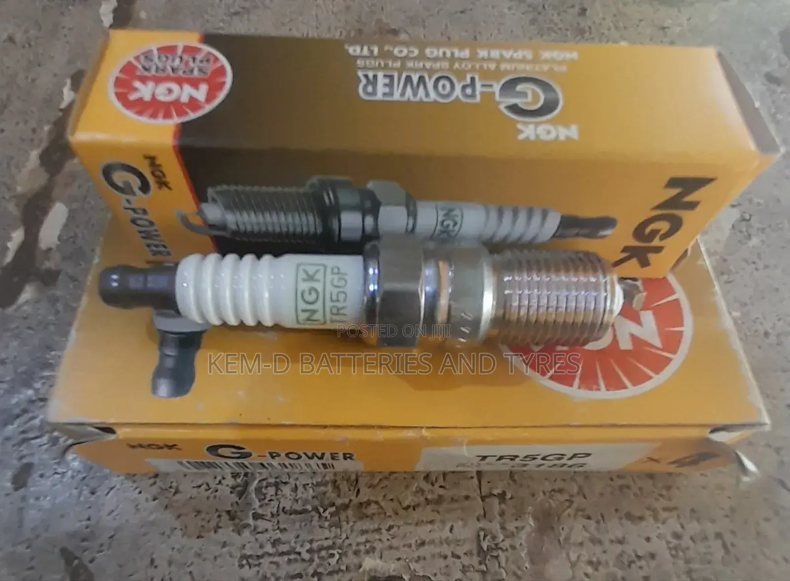 NGK Tr5gp 3186 Spark Plugs + Free Plug Fixing
