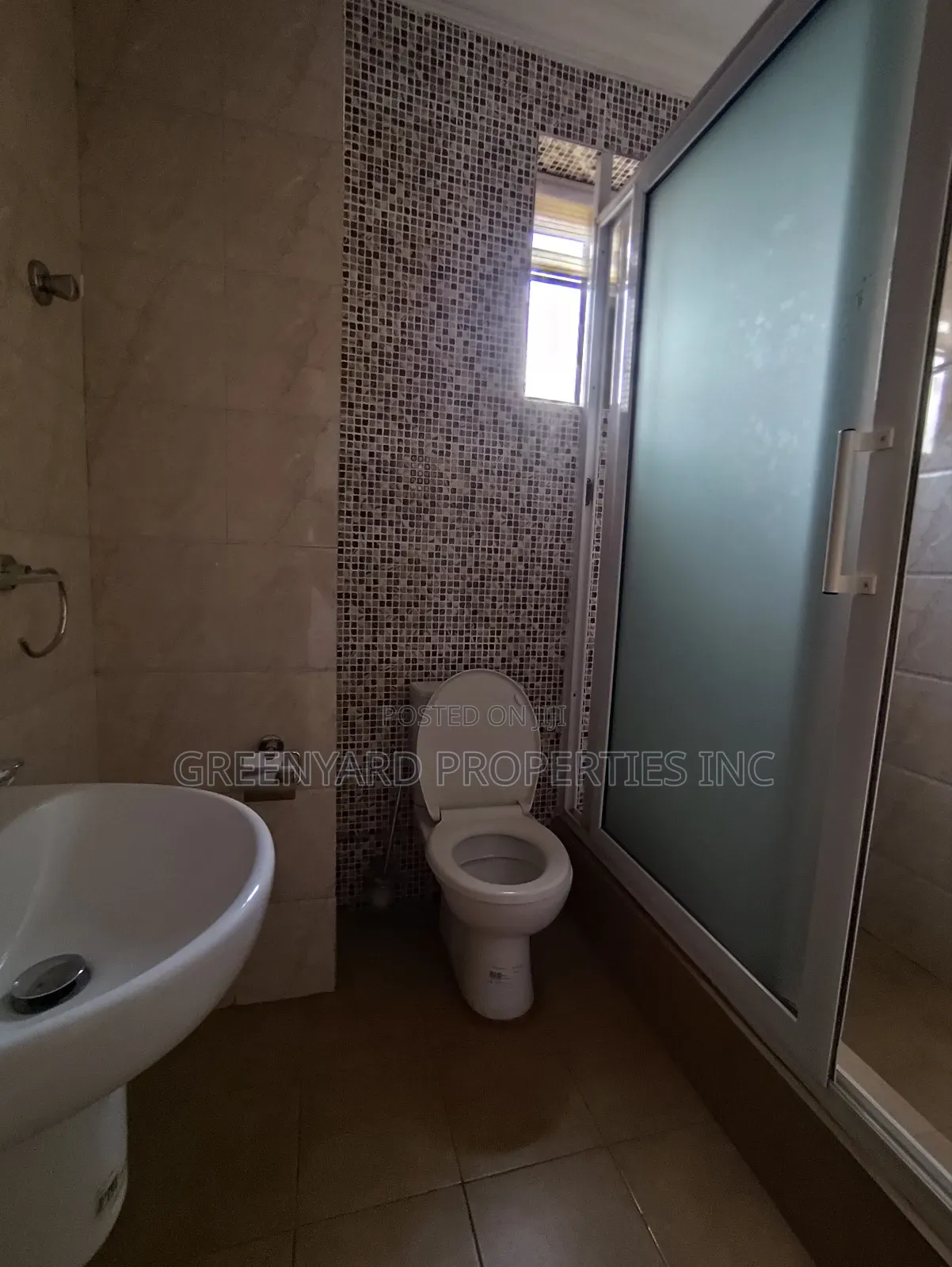 3bdrm Apartment in East Legon for rent