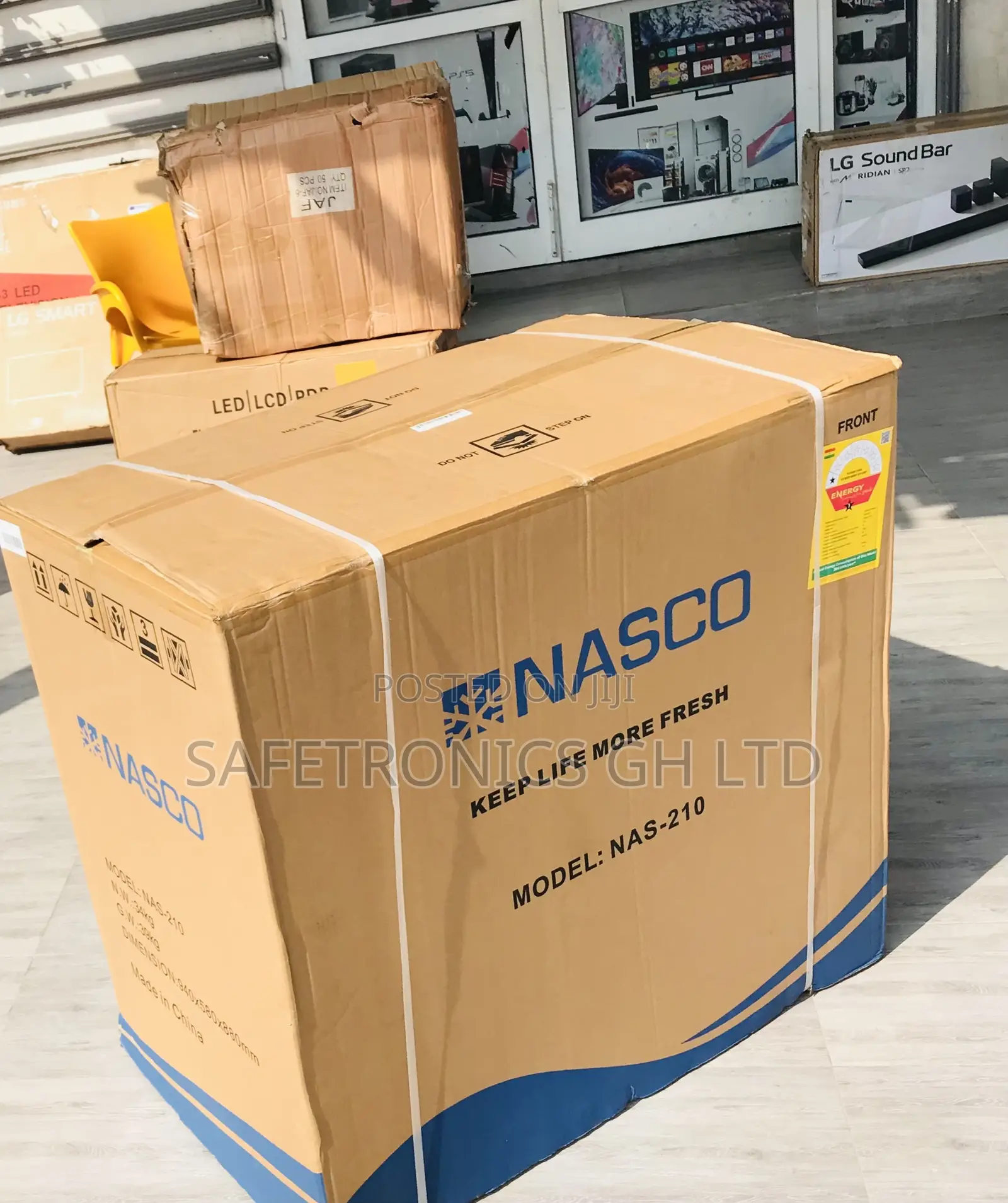 Adjustable Nasco 200 Liters Nas-210 Singledoor Freezer