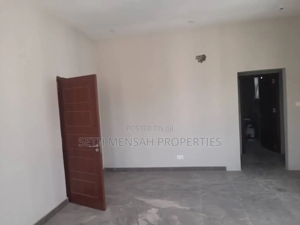 3bdrm House in Skm, Haatso for rent