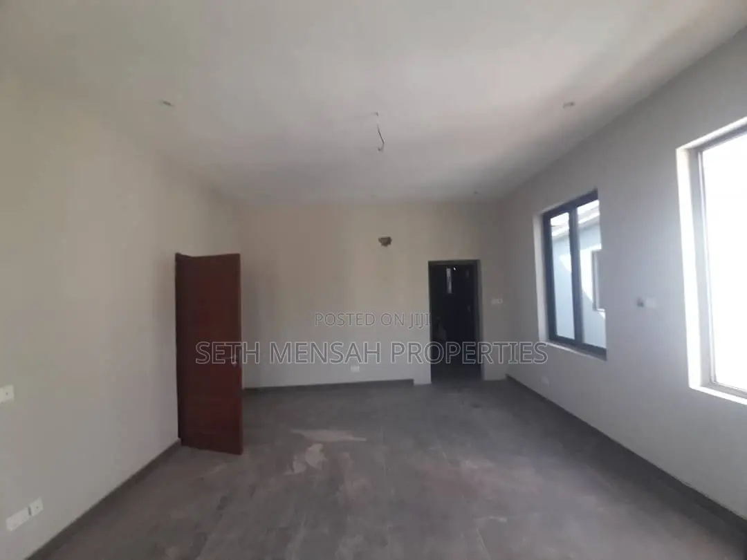 3bdrm House in Skm, Haatso for rent