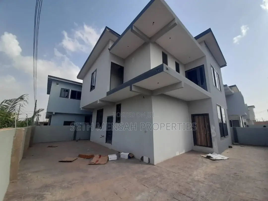 3bdrm House in Skm, Haatso for rent